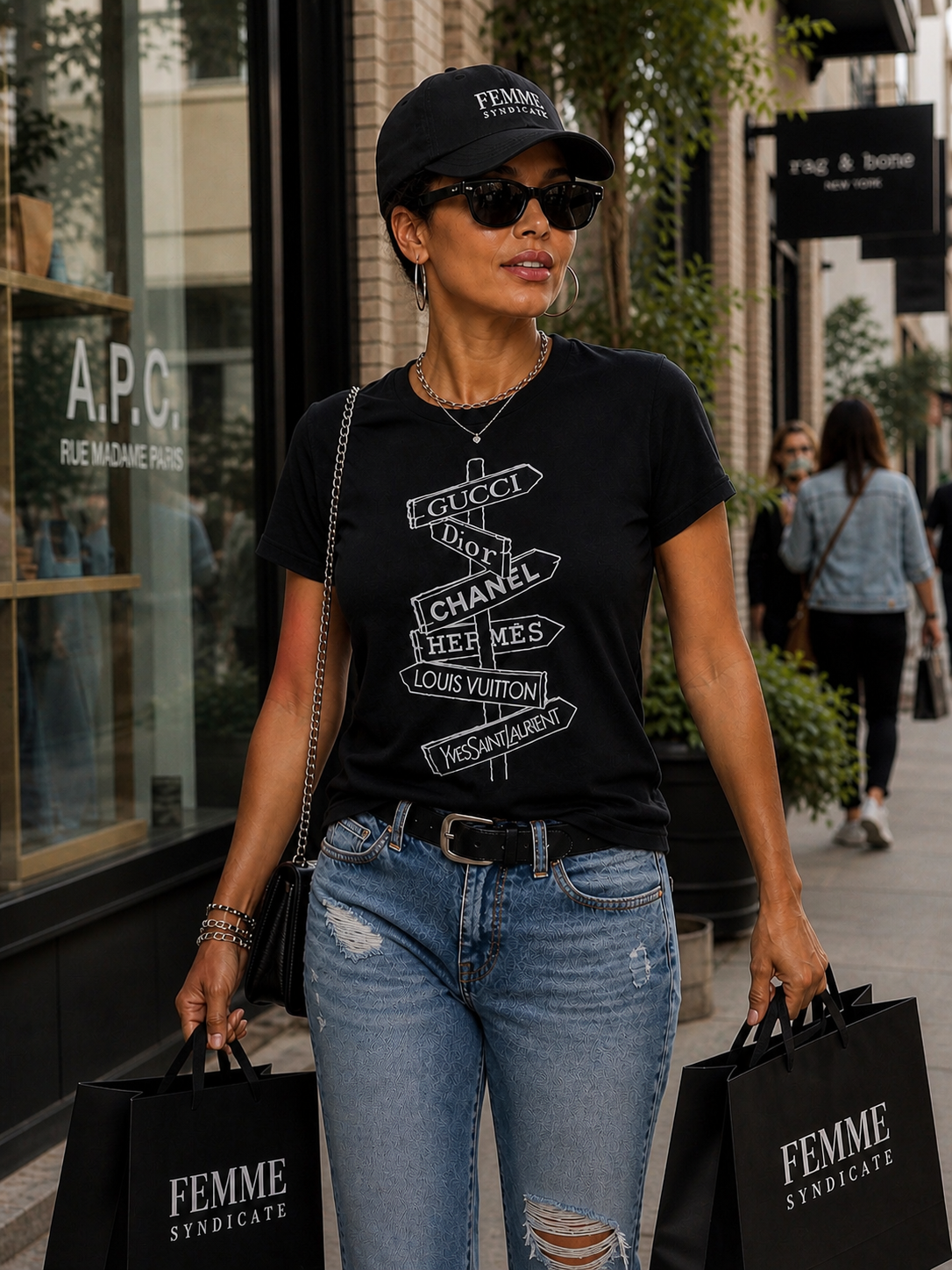 Designer Signpost Graphic Tee – Black